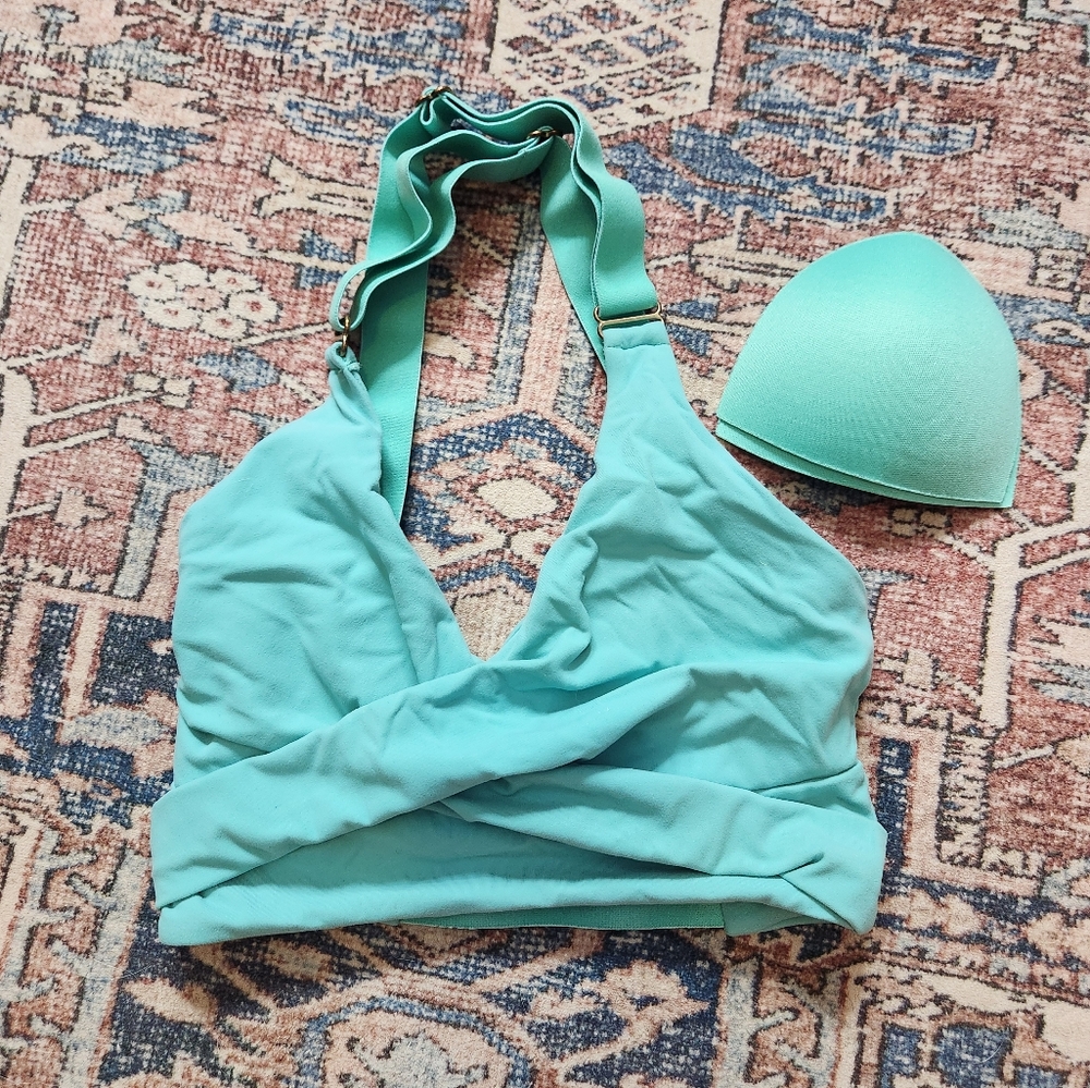 Buffbunny Key Lime Pie candy wrap sports bra XS